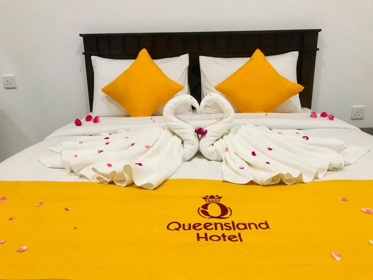 Queensland Hotel Нувара-Элия Экстерьер фото